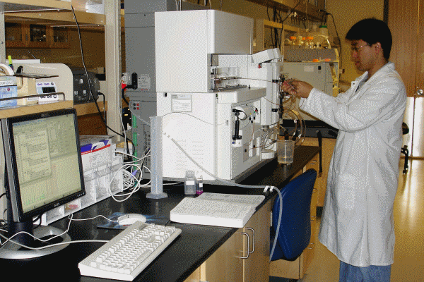 Great at Chemistry? Here Are Some Jobs Where You Could Earn Up To $100,000 A Year